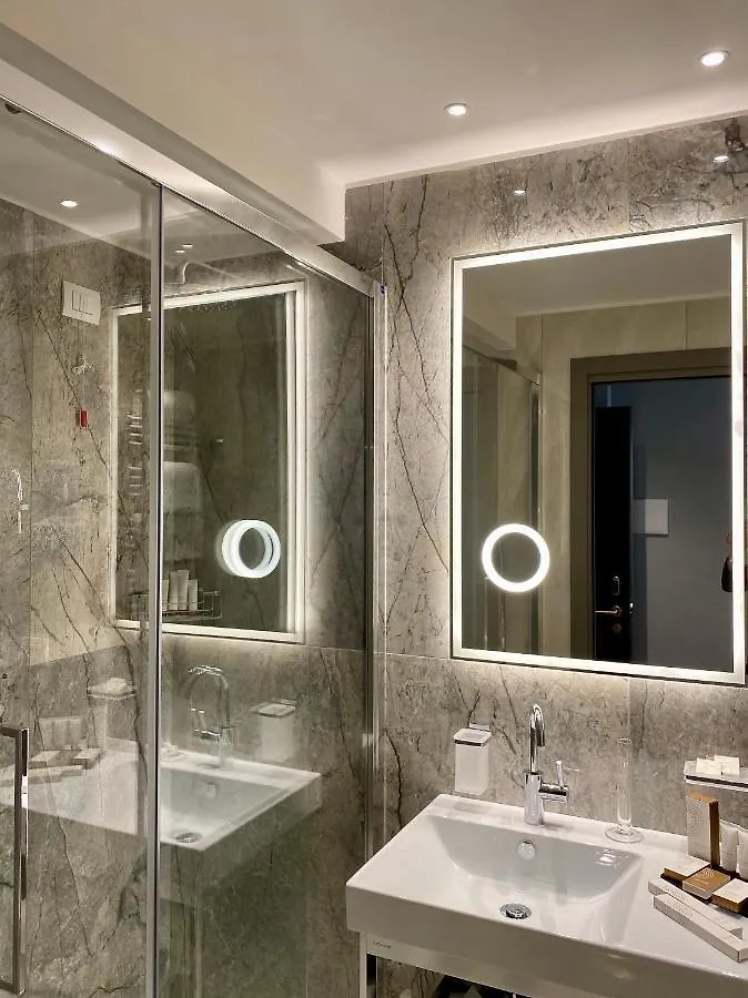 ****  רומא Hotel St Martin By Omnia Hotels איטליה