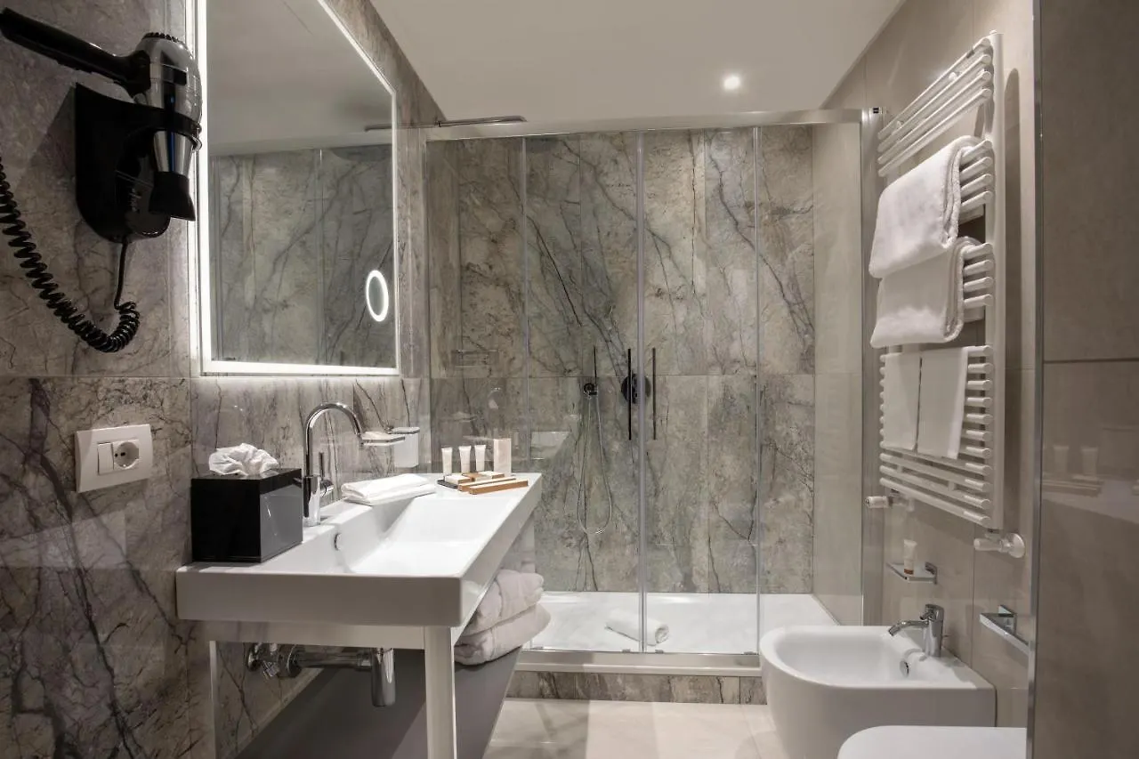 Hotel St Martin By Omnia Hotels Rome